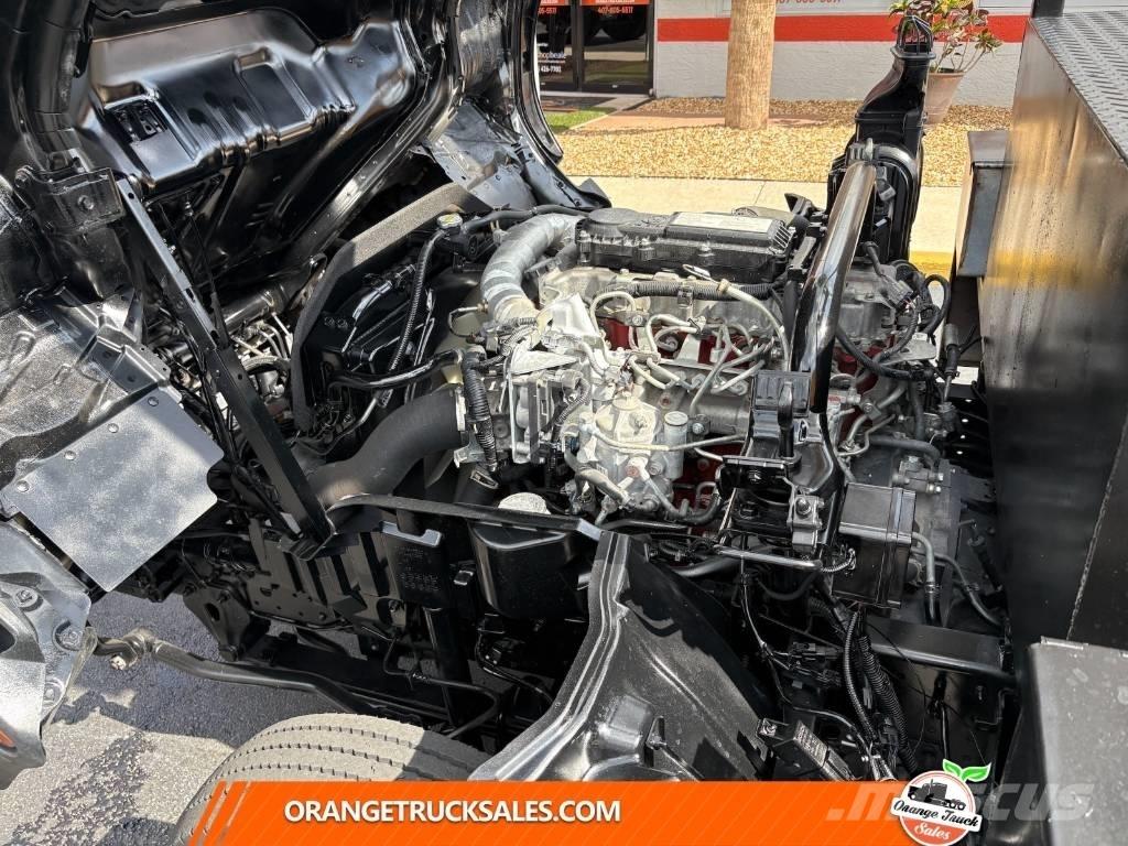 Hino 155 Evakuators ar manipulatoru