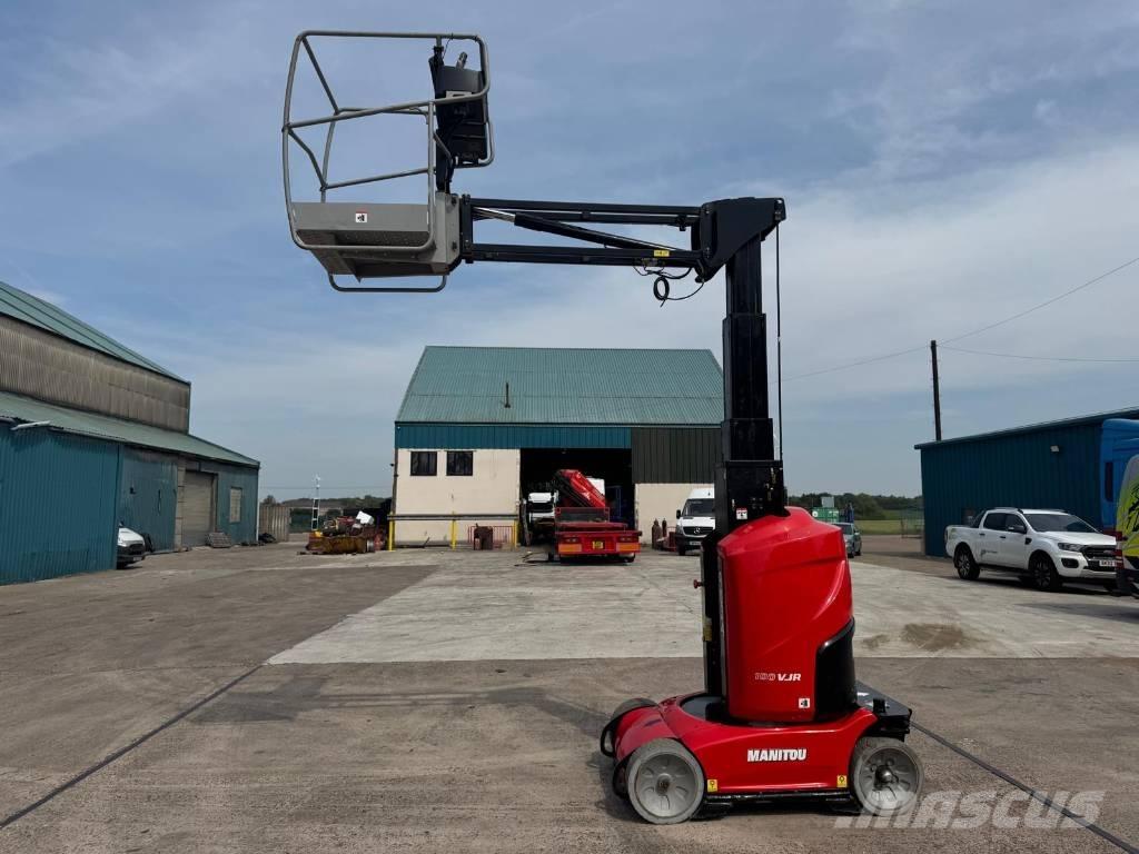 Manitou 100 VJR Vertikālie pacēlāji