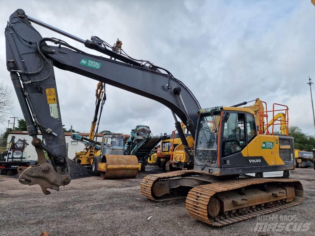 Volvo EC 220 E Kāpurķēžu ekskavatori
