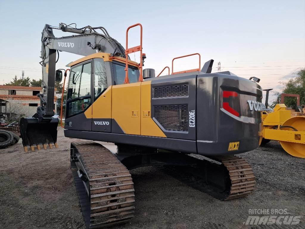 Volvo EC 220 E Kāpurķēžu ekskavatori
