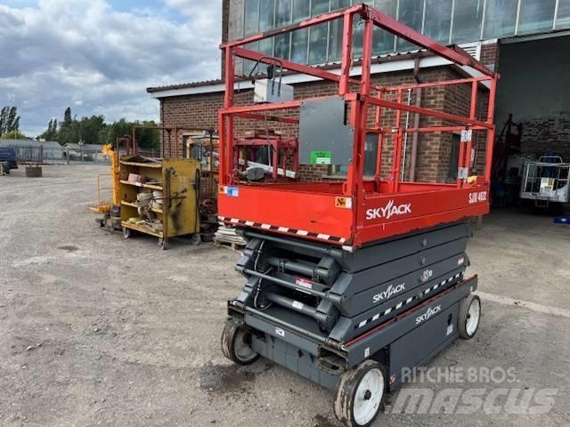 SkyJack SJ 4632 Šķerveida pacēlāji