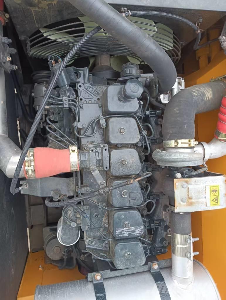 Hyundai 220LC-9S Kāpurķēžu ekskavatori