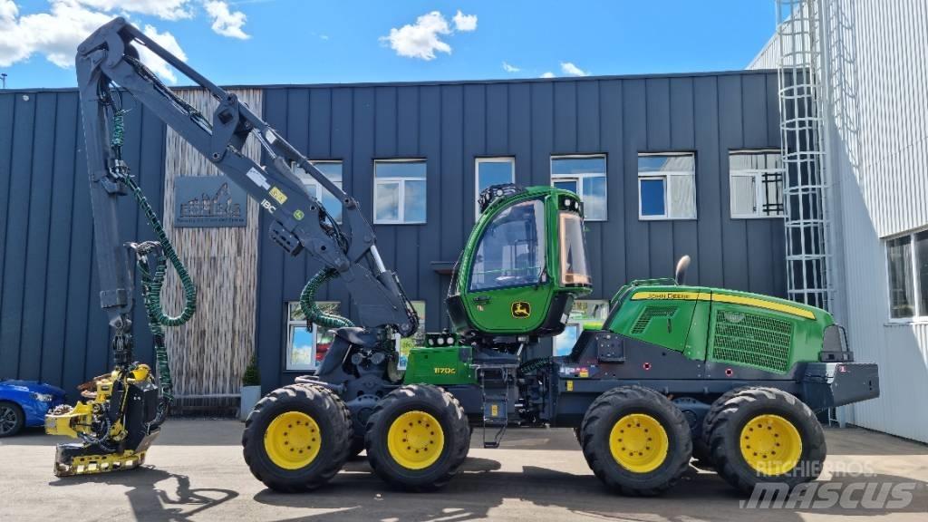 John Deere 1170 G Harvesteri