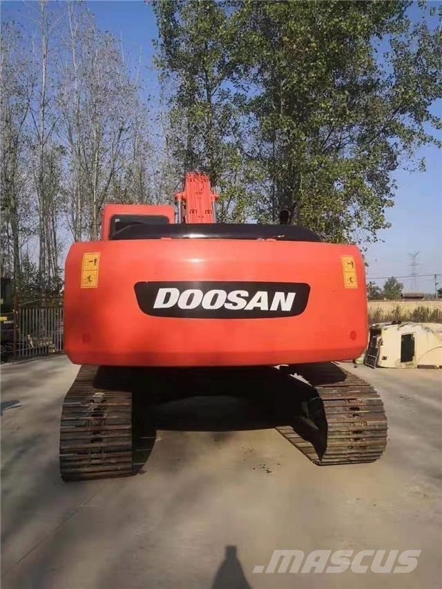 Doosan DH225LC-7 Kāpurķēžu ekskavatori