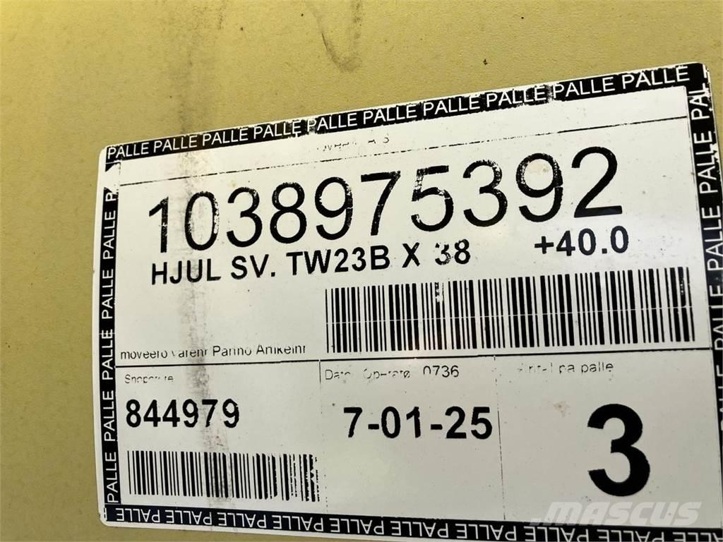 John Deere 23x38 Riepas, riteņi un diski