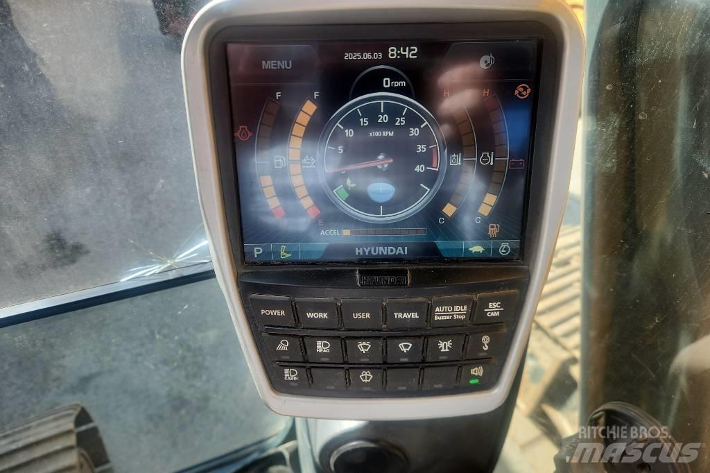 Hyundai HX 235 LCR Kāpurķēžu ekskavatori