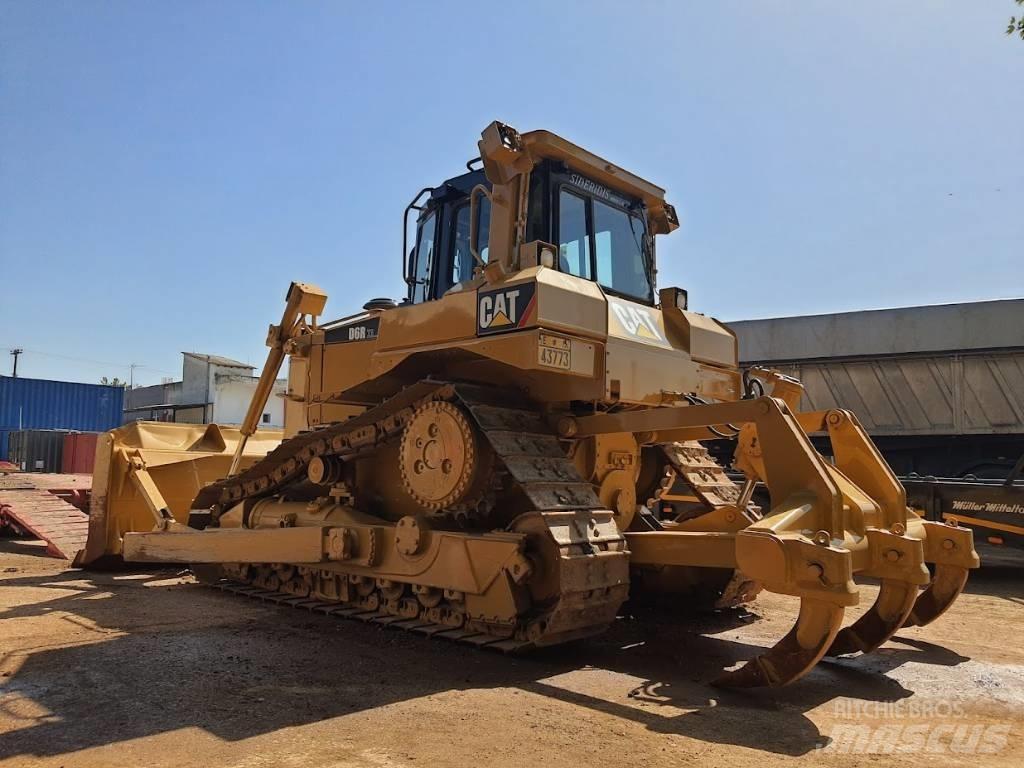 CAT D 6 R XL III Kāpurķēžu buldozeri