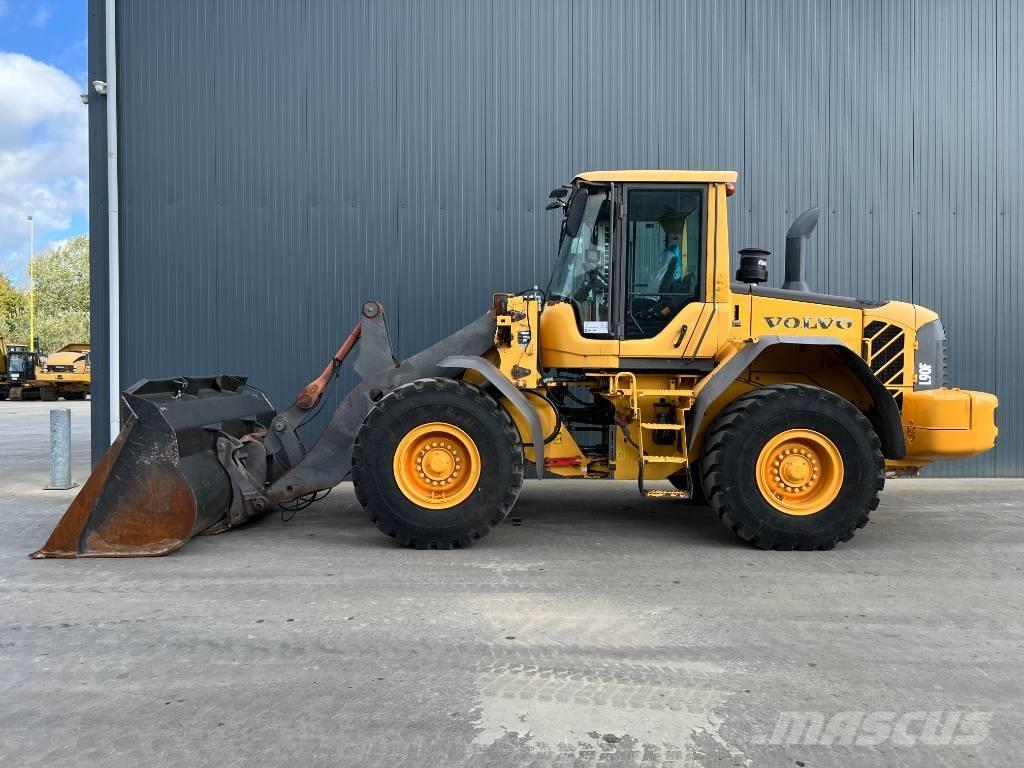 CAT L90F Iekrāvēji uz riteņiem