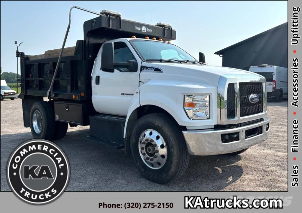 Ford F 750 Pašizgāzējs