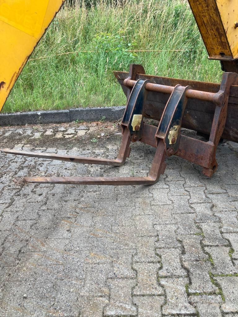 JCB 3 CX Ekskavatori-iekrāvēji