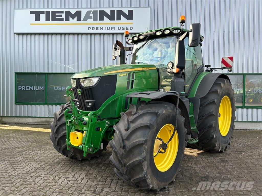 John Deere 6250R Traktori