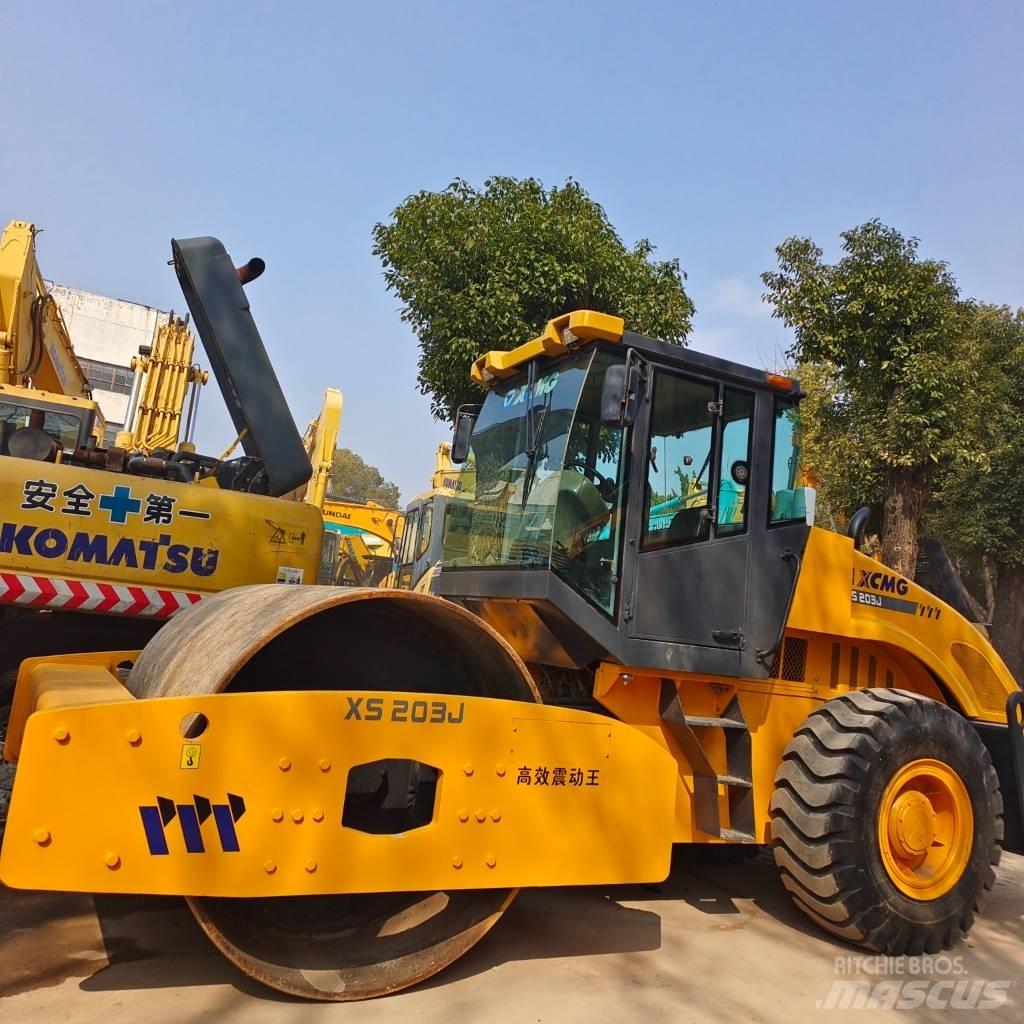 XCMG XS 202J Vienvalča grunts veltņi