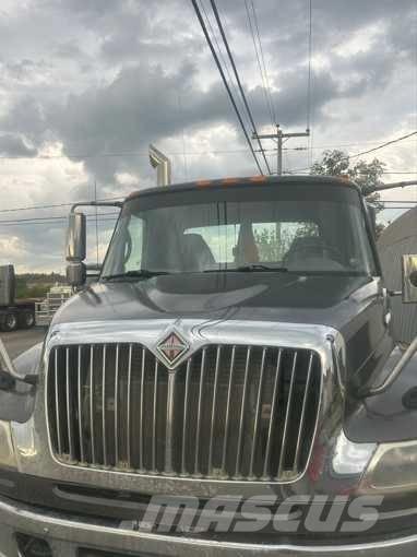 International 4400 Vilcēji