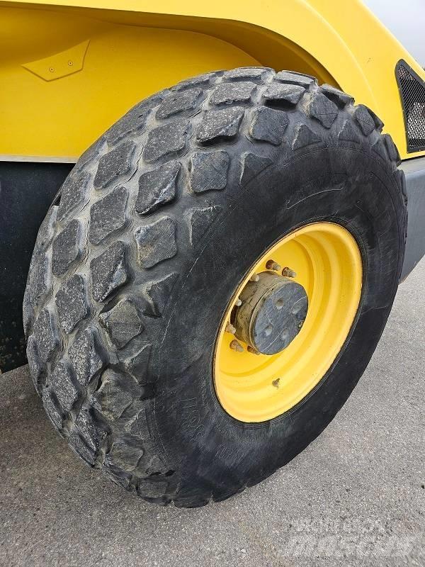 Bomag BW 213 D H-4 Vienvalča grunts veltņi
