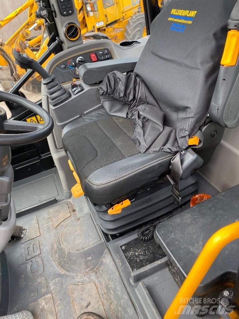 JCB TM 320 S Lauksaimniecības pacēlāji