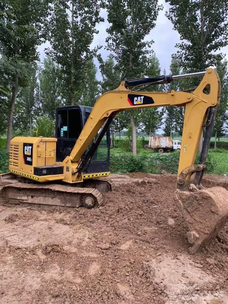 CAT 306E2 Kāpurķēžu ekskavatori
