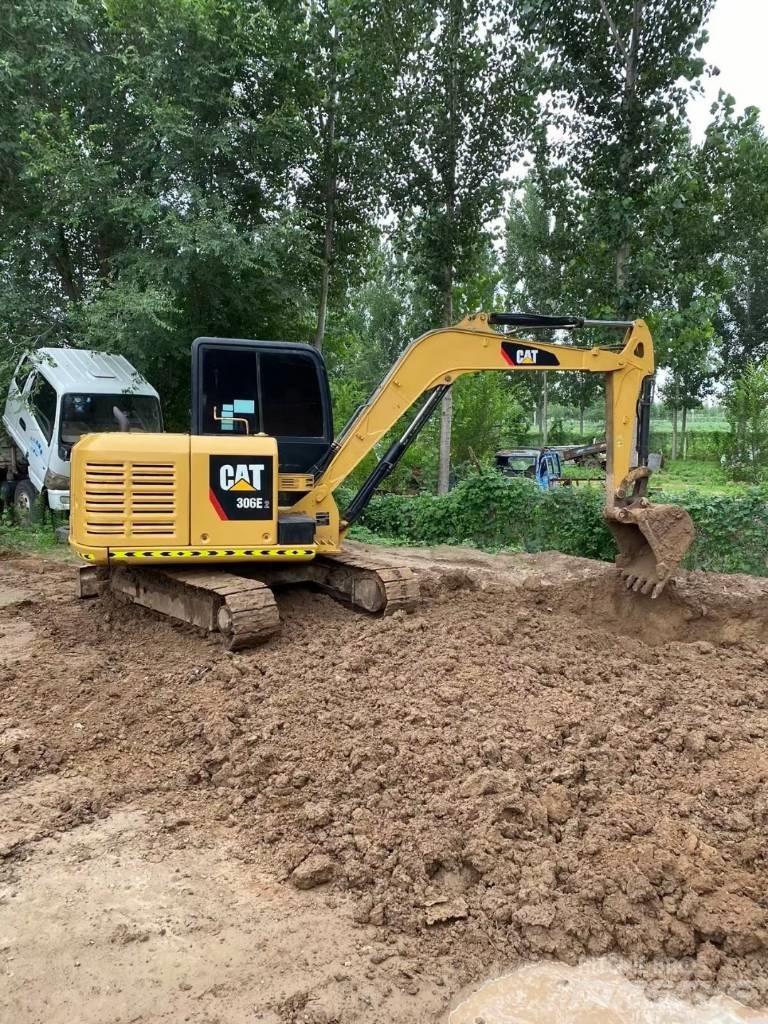 CAT 306E2 Kāpurķēžu ekskavatori
