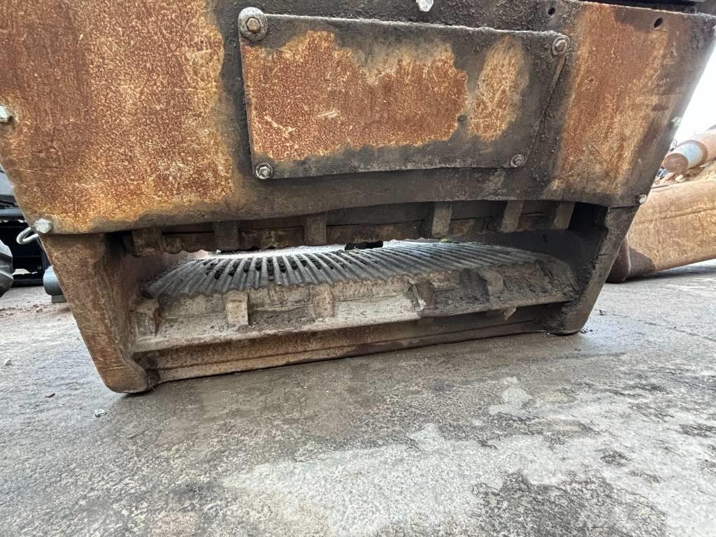 MB Crusher 120 Drupināšanas kausi