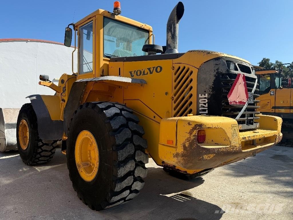 Volvo L 120 E Iekrāvēji uz riteņiem