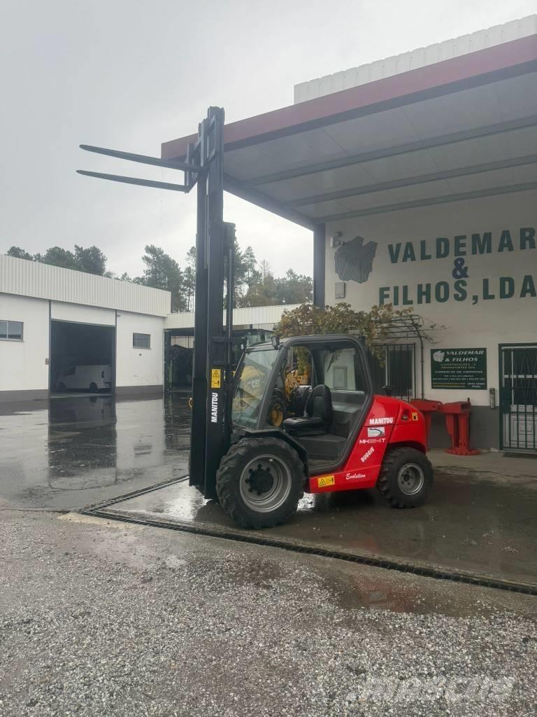 Manitou MH 25.4 T Apvidus autokrāvējs