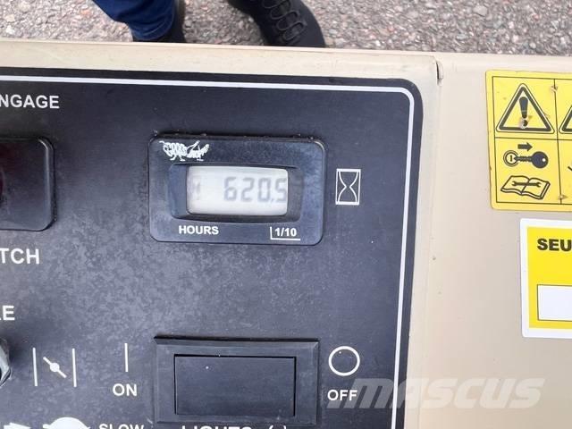 Grasshopper 124V/48R Nulles pagrieziena zāles pļāvēji