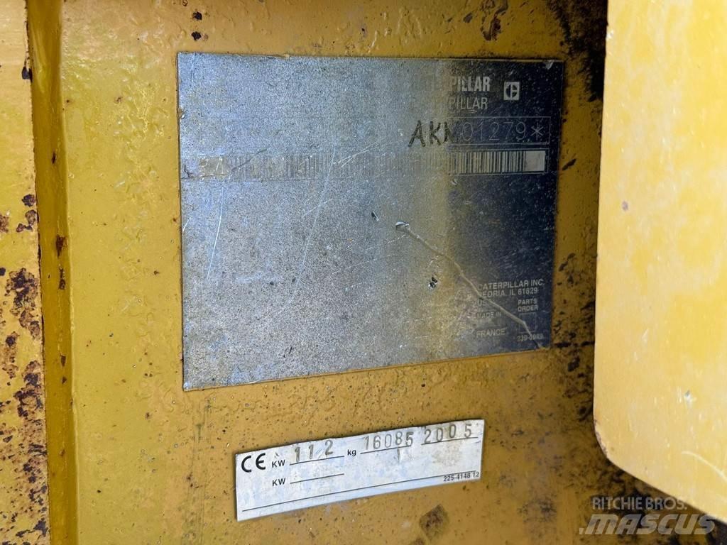 CAT D6N Kāpurķēžu buldozeri