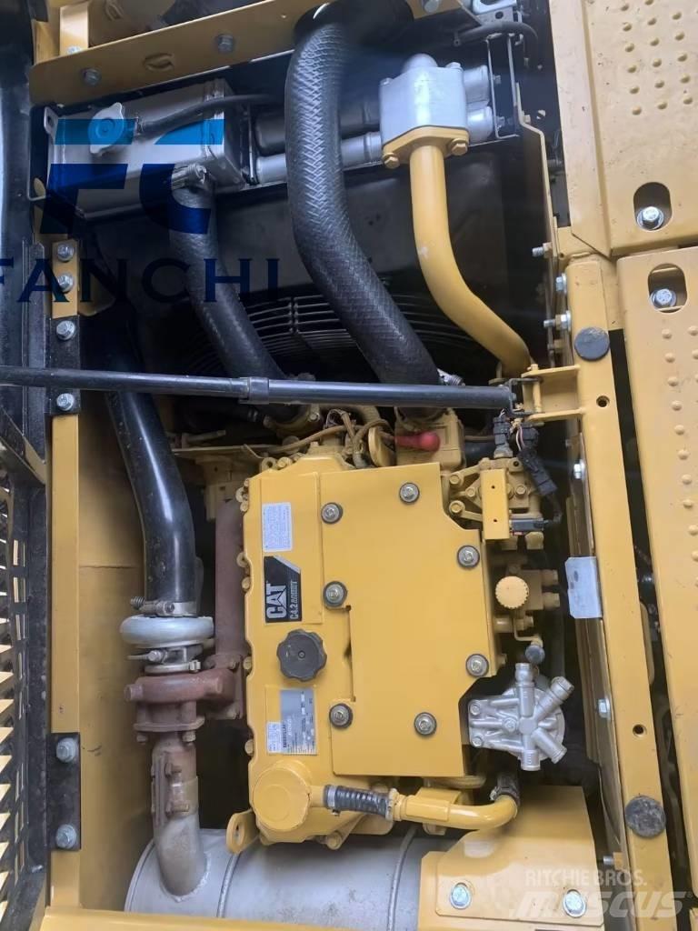 CAT CAT 312 D Vidēja lieluma ekskavatori 7 t - 12 t