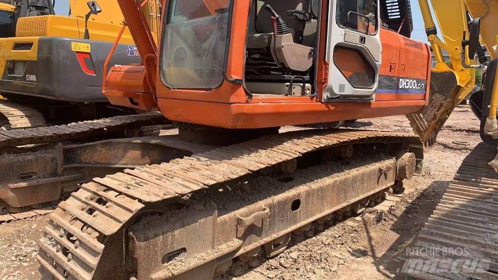 Doosan DH 300 LC-7 Kāpurķēžu ekskavatori