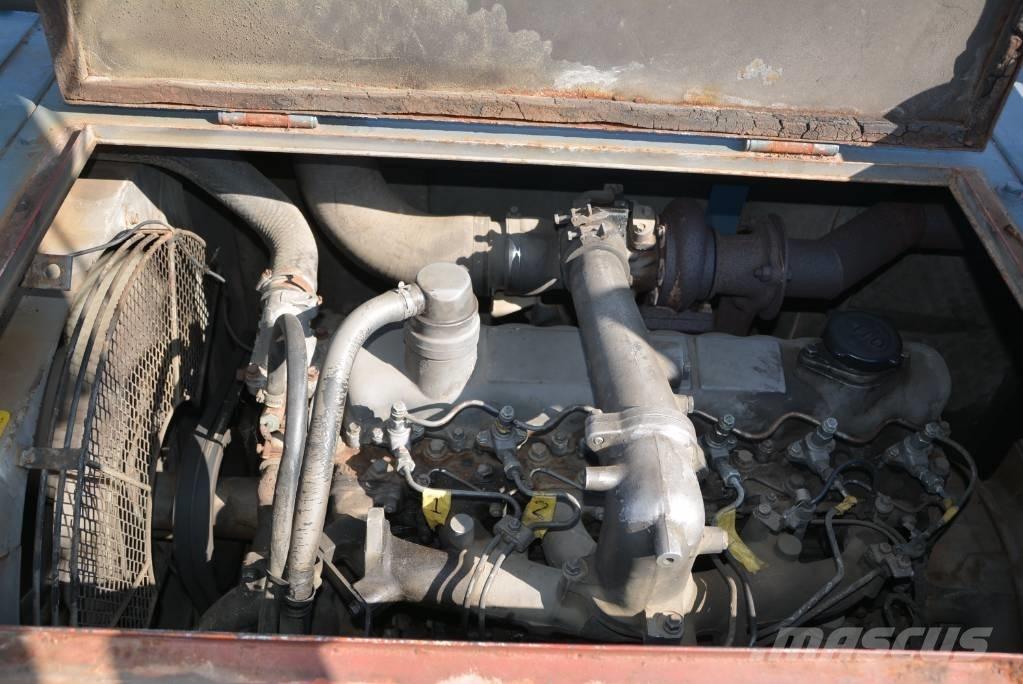 Hitachi KH 125-3 Kāpurķēžu ceļamkrāni