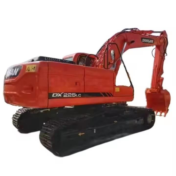 Doosan DX 225 LC Kāpurķēžu ekskavatori