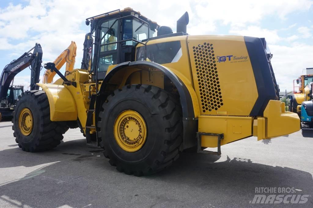 CAT 980M Iekrāvēji uz riteņiem