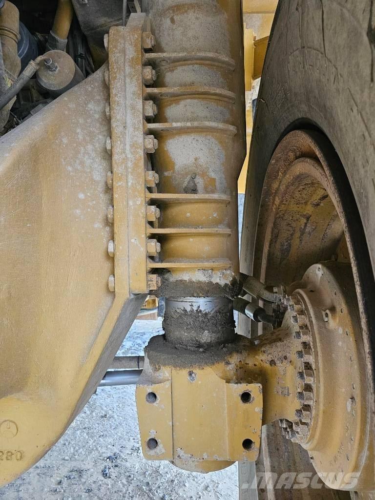 CAT 777 D Karjeras kravas automašīnas