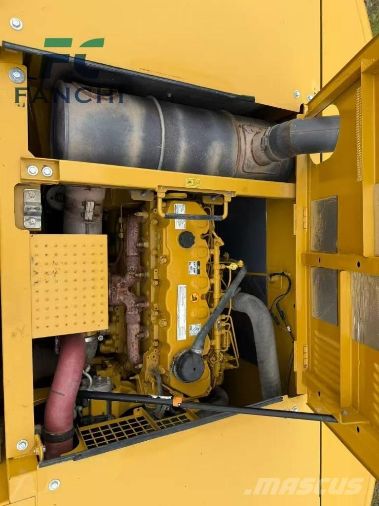 CAT 345 Kāpurķēžu ekskavatori