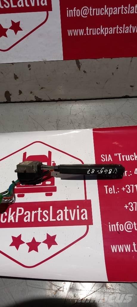 Volvo FH 12.     20553788 Kabīnes un interjers