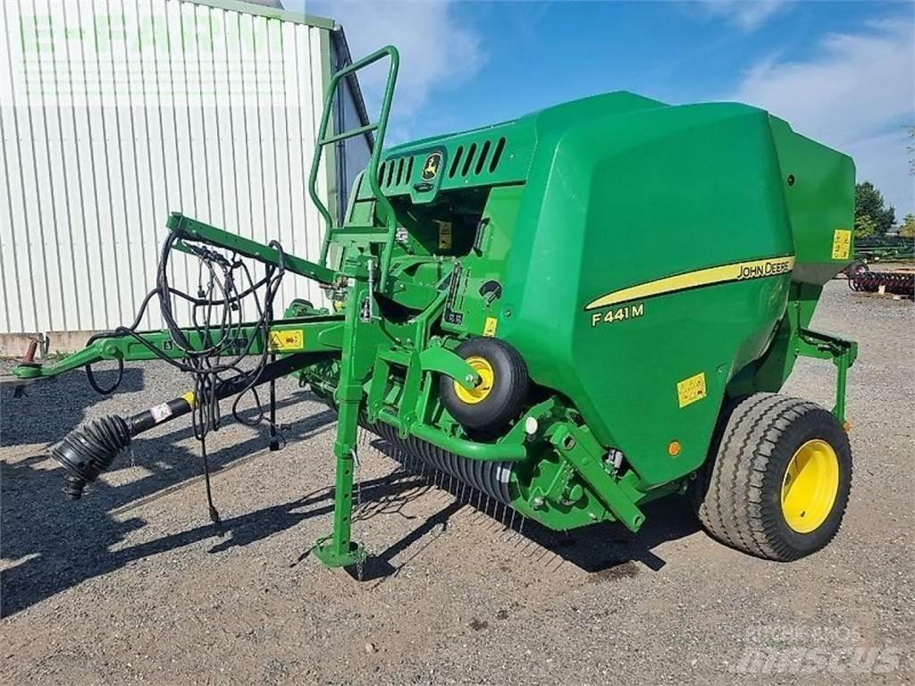 John Deere f441m Ķīpu preses