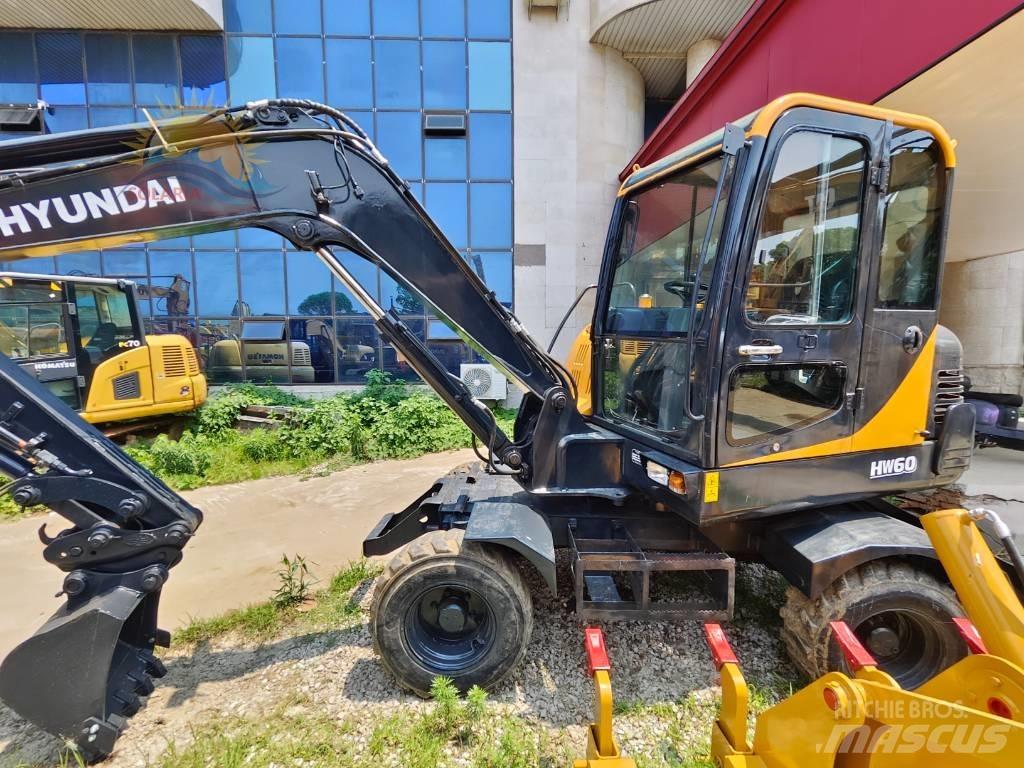 Hyundai Robex 60 W Ekskavatori uz riteņiem