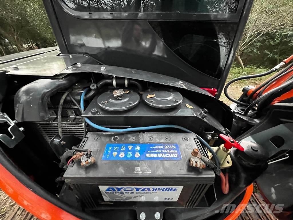 Hitachi ZX 50 U Mini ekskavatori < 7 t