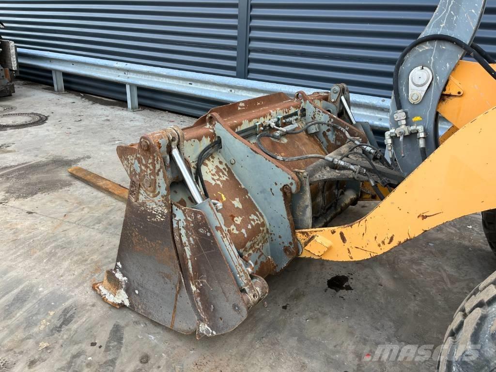 Liebherr L 506 Iekrāvēji uz riteņiem