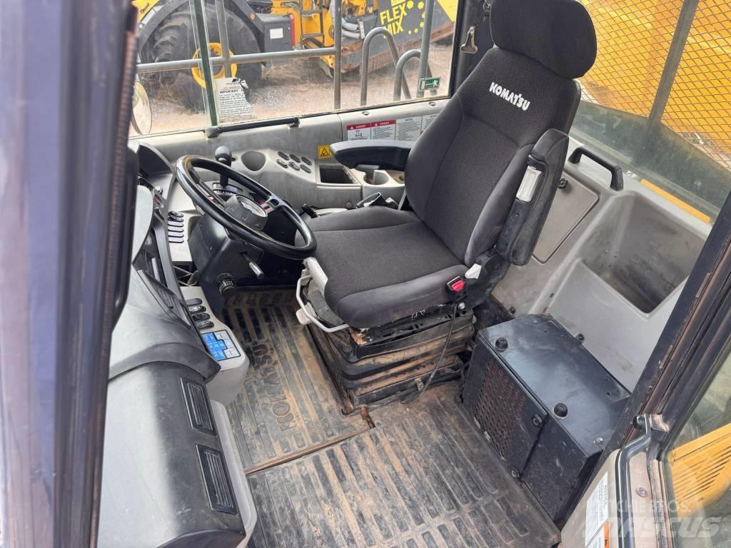 Komatsu HM 300-3 Artikulētie pašizgāzēji