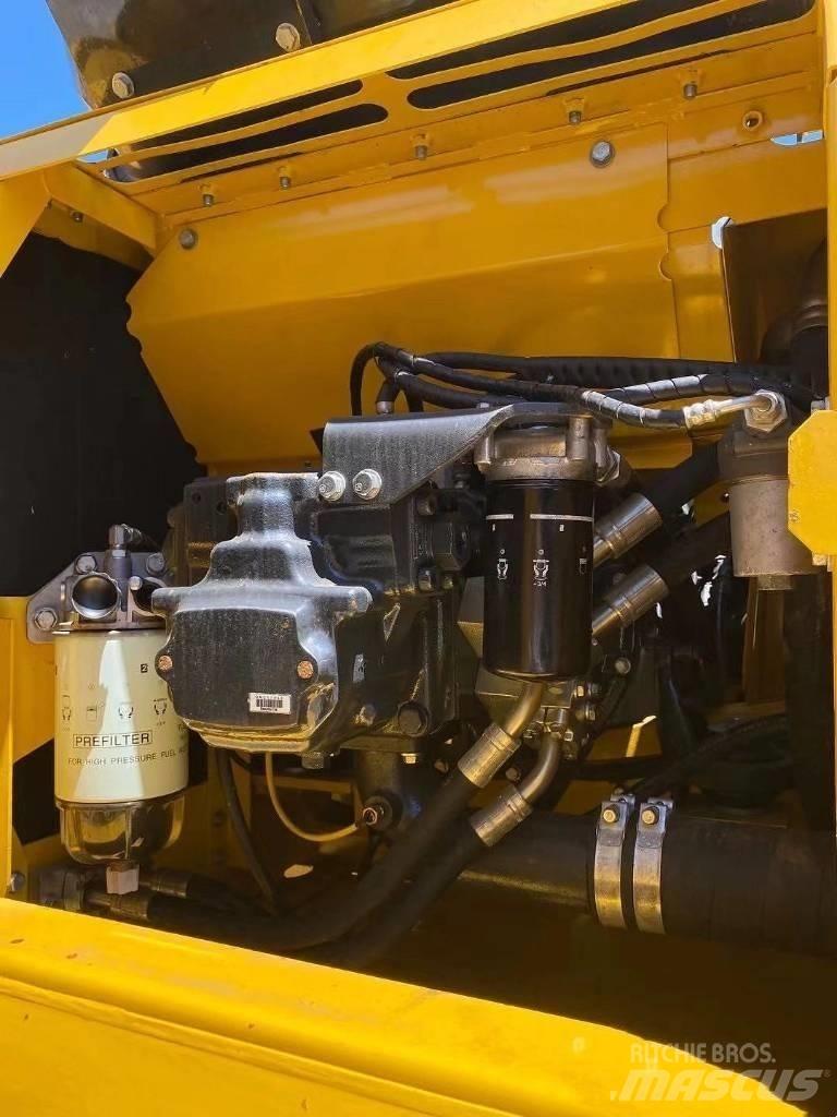 Komatsu pc200- 8 Kāpurķēžu ekskavatori