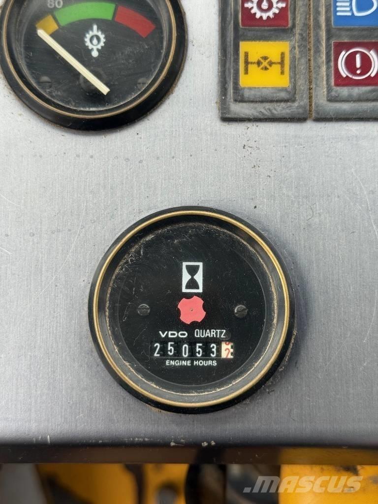 Volvo BM L 160 Iekrāvēji uz riteņiem