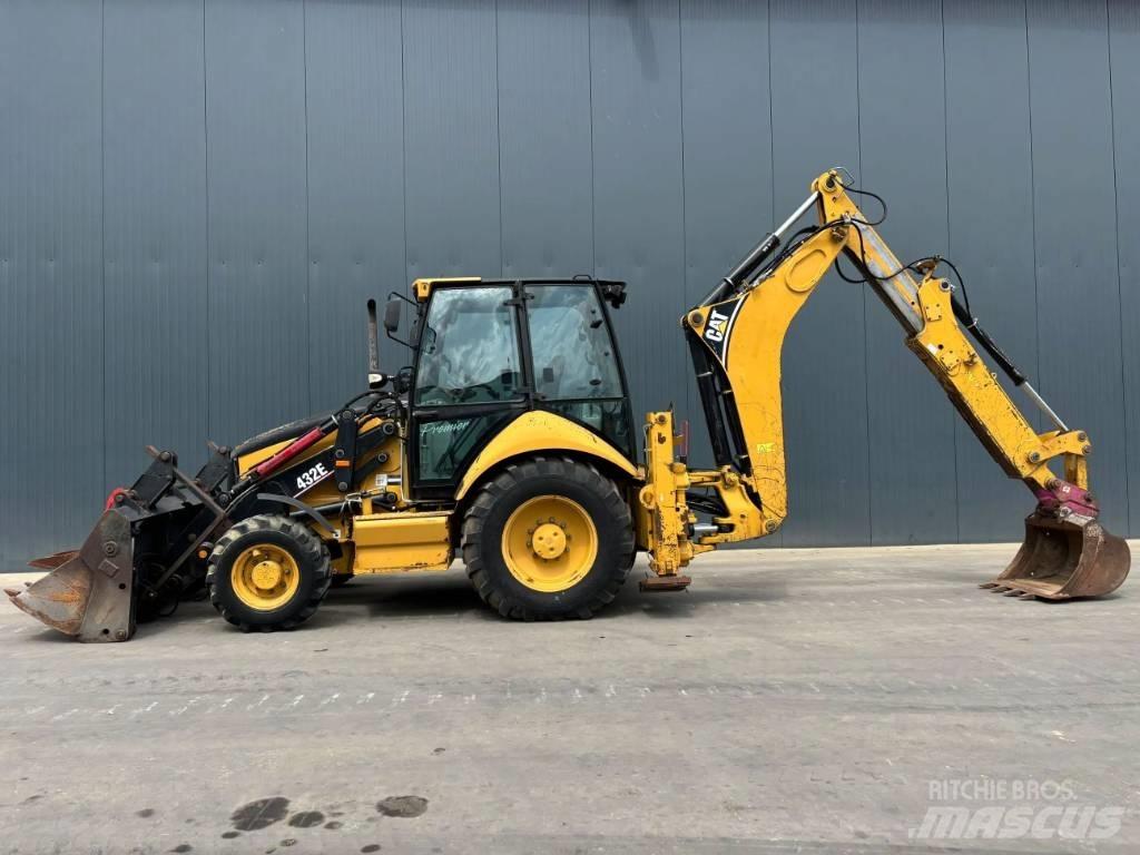 CAT 432E Ekskavatori-iekrāvēji