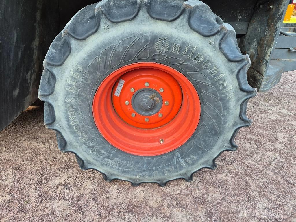 CLAAS Jaguar 850 Lopbarības novācēji