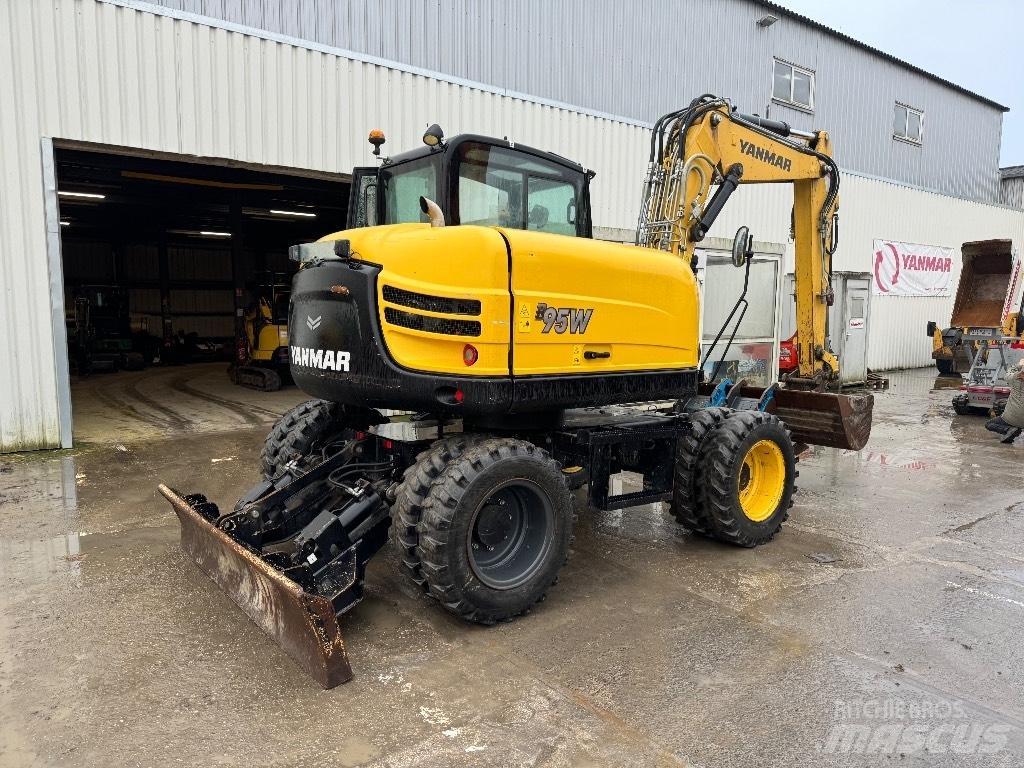 Yanmar B95W (40408) Ekskavatori uz riteņiem