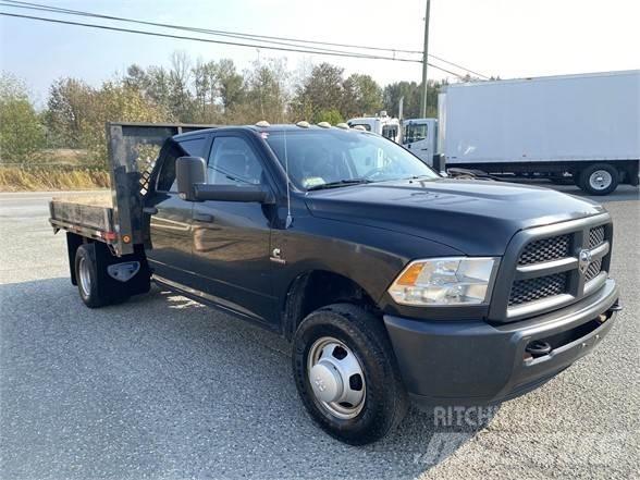 Dodge RAM 3500 Platformas/izkraušana no sāniem