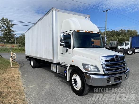 Hino 338 Furgons