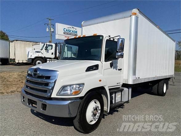 Hino 338 Furgons