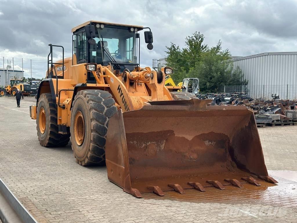 Hyundai HL 970 A Iekrāvēji uz riteņiem