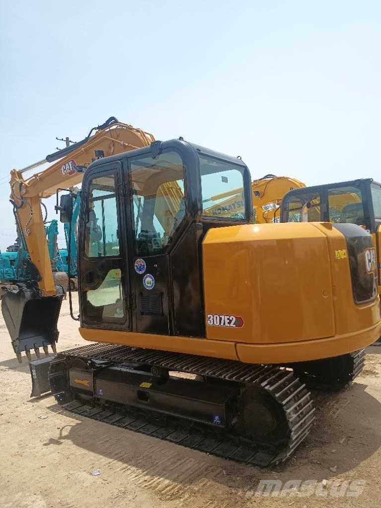 CAT 307e Kāpurķēžu ekskavatori