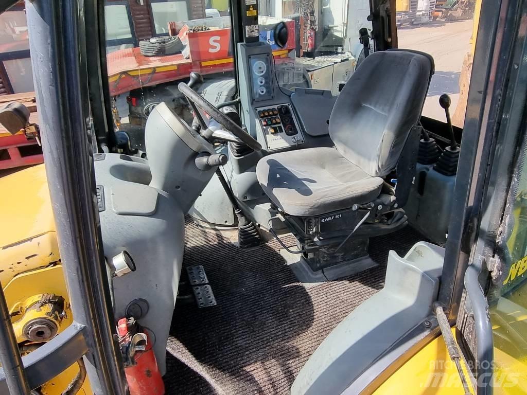 Komatsu WB 93 S-5EO Ekskavatori-iekrāvēji